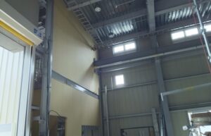 階段石膏ボード貼り様子