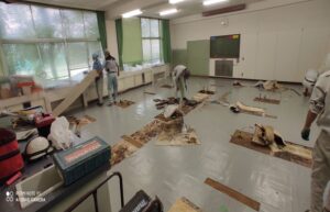 フローリング撤去様子