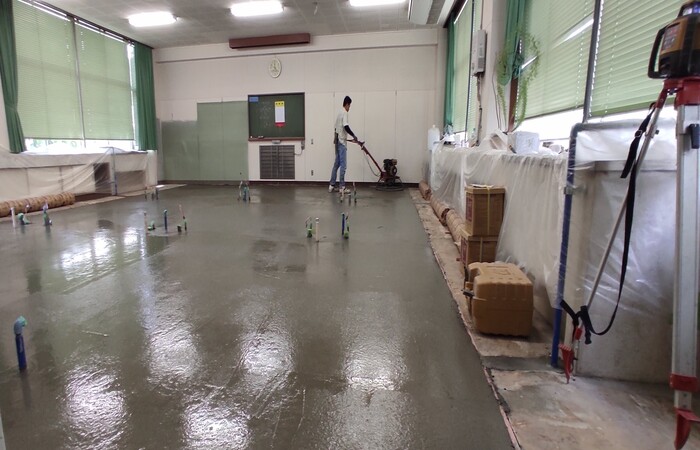 土間コン仕上げ様子