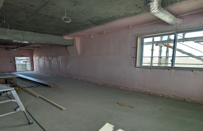 新築発泡ウレタン吹付完成